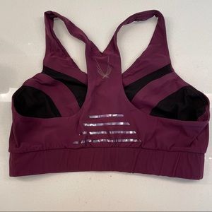 Lucas Hugh sports bra M